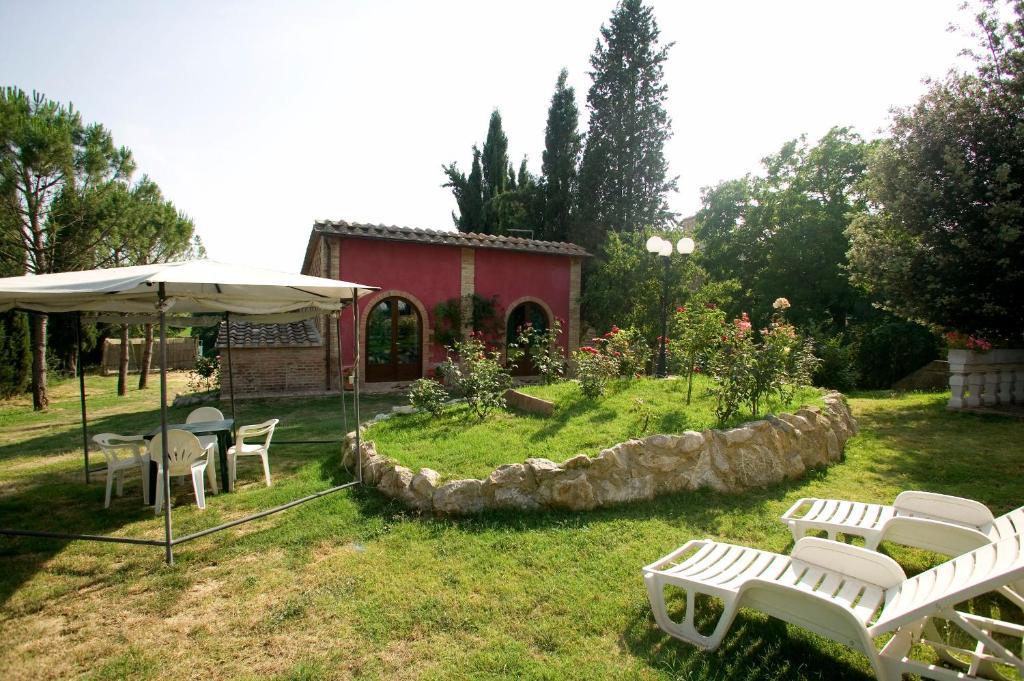 Agriturismo La Grotta Di Montecchino Siena Quarto foto