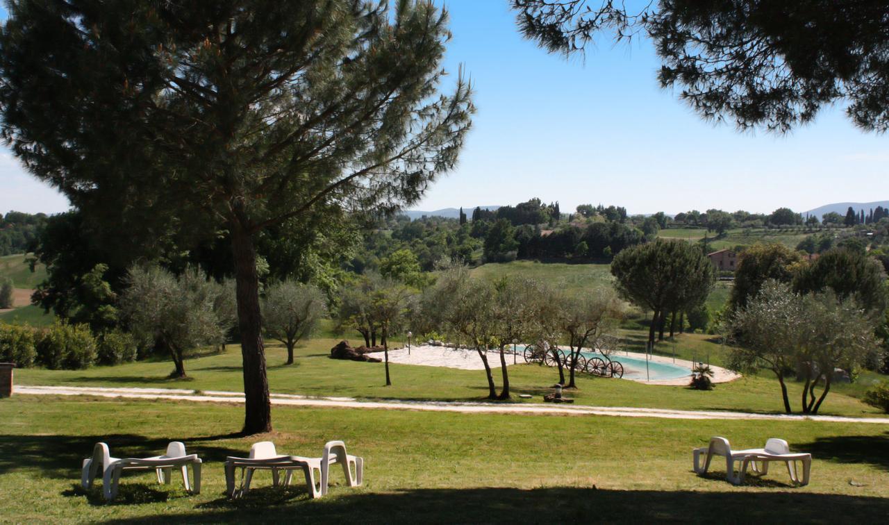 Agriturismo La Grotta Di Montecchino Siena Exterior foto