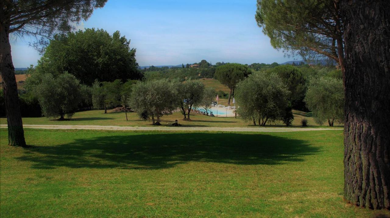 Agriturismo La Grotta Di Montecchino Siena Exterior foto
